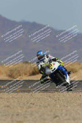 media/Mar-22-2025-CVMA (Sat) [[462c0ffedb]]/Race 13-Amateur Supersport Middleweight/